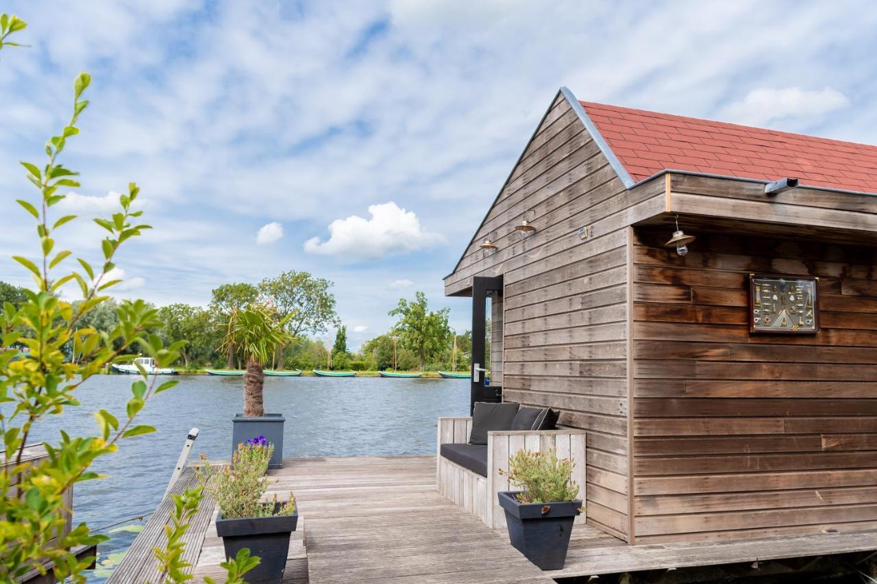 Aangenaam Op De Rijn, Woonboot, Inclusief Prive Sauna Alphen aan den Rijn Exterior foto