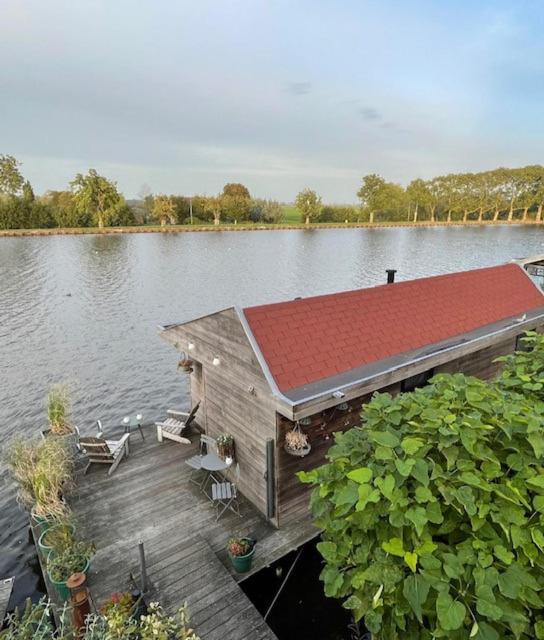Aangenaam Op De Rijn, Woonboot, Inclusief Prive Sauna Alphen aan den Rijn Exterior foto